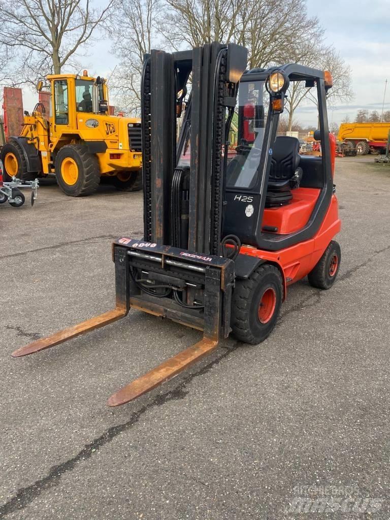 Linde H25T Газовые погрузчики
