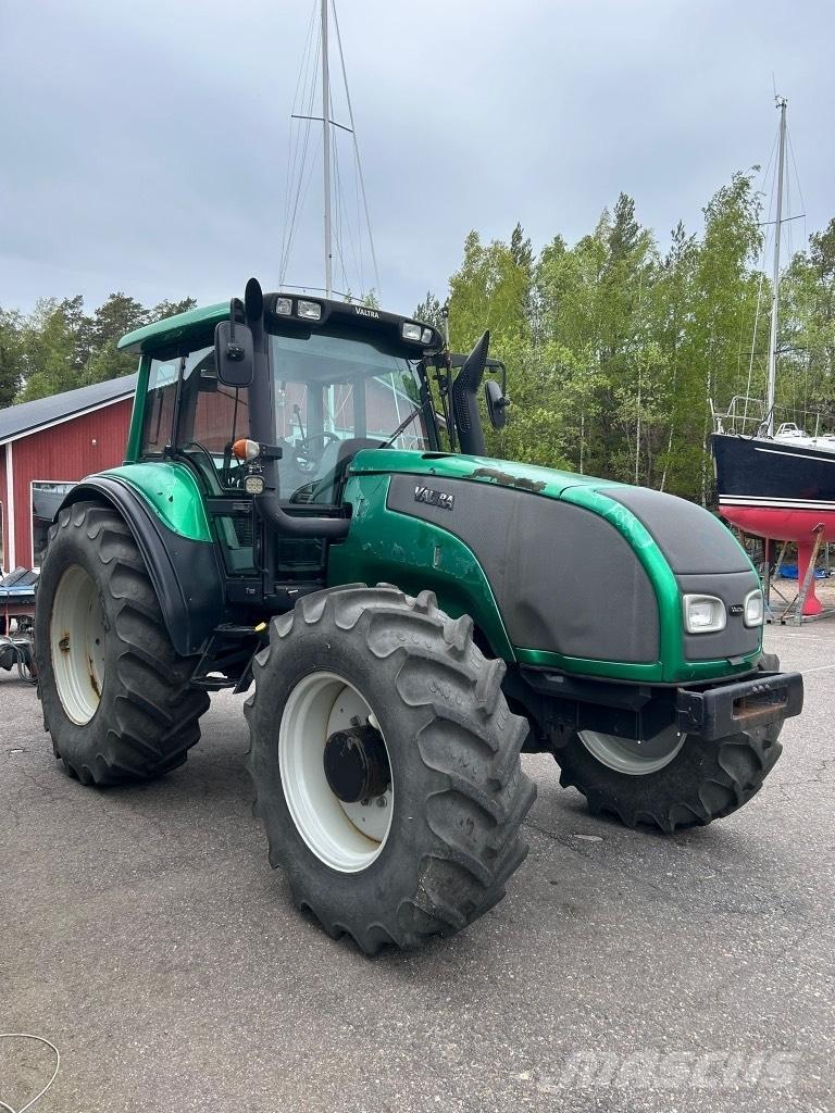 Valtra T 150 Трактора