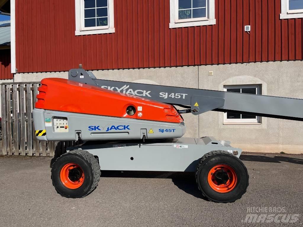 SkyJack SJ 45 T Телескопические подъемники