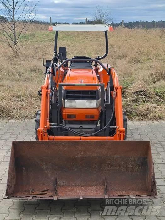 Kubota GL 25 Коммунальные тракторы