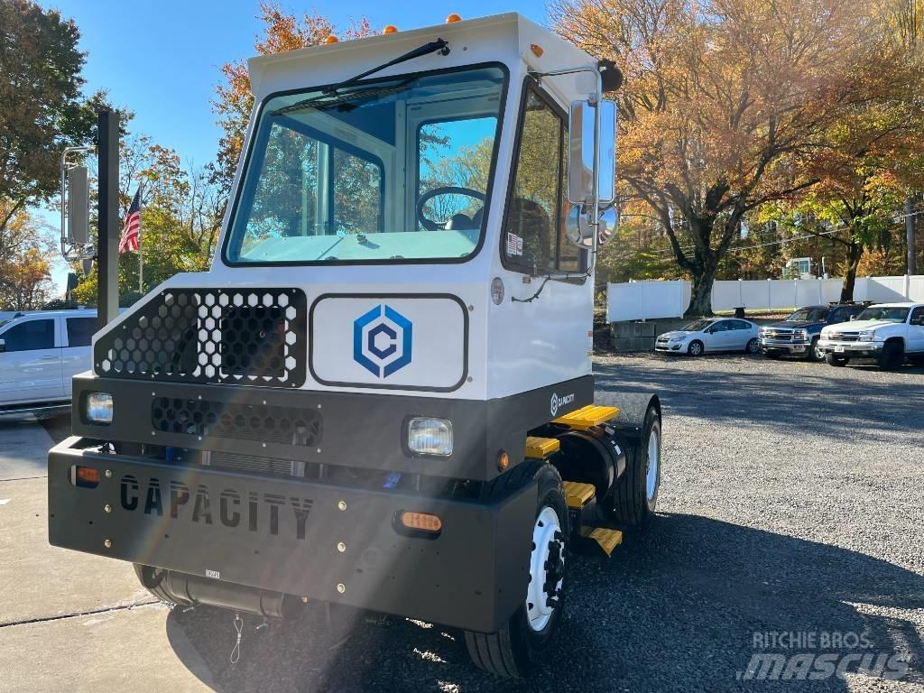 Capacity TJ9000 DOT Терминальные тягачи