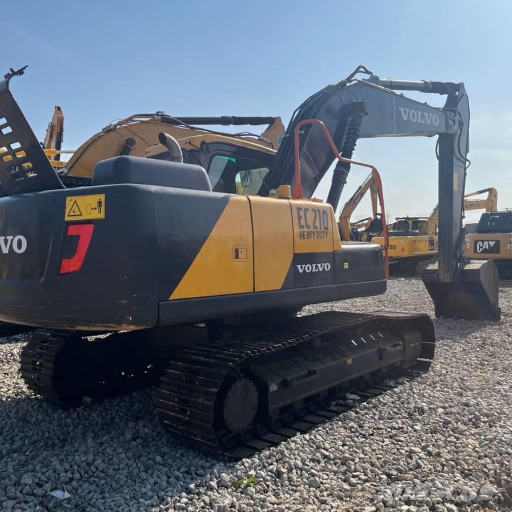 Volvo EC 210 Гусеничные экскаваторы