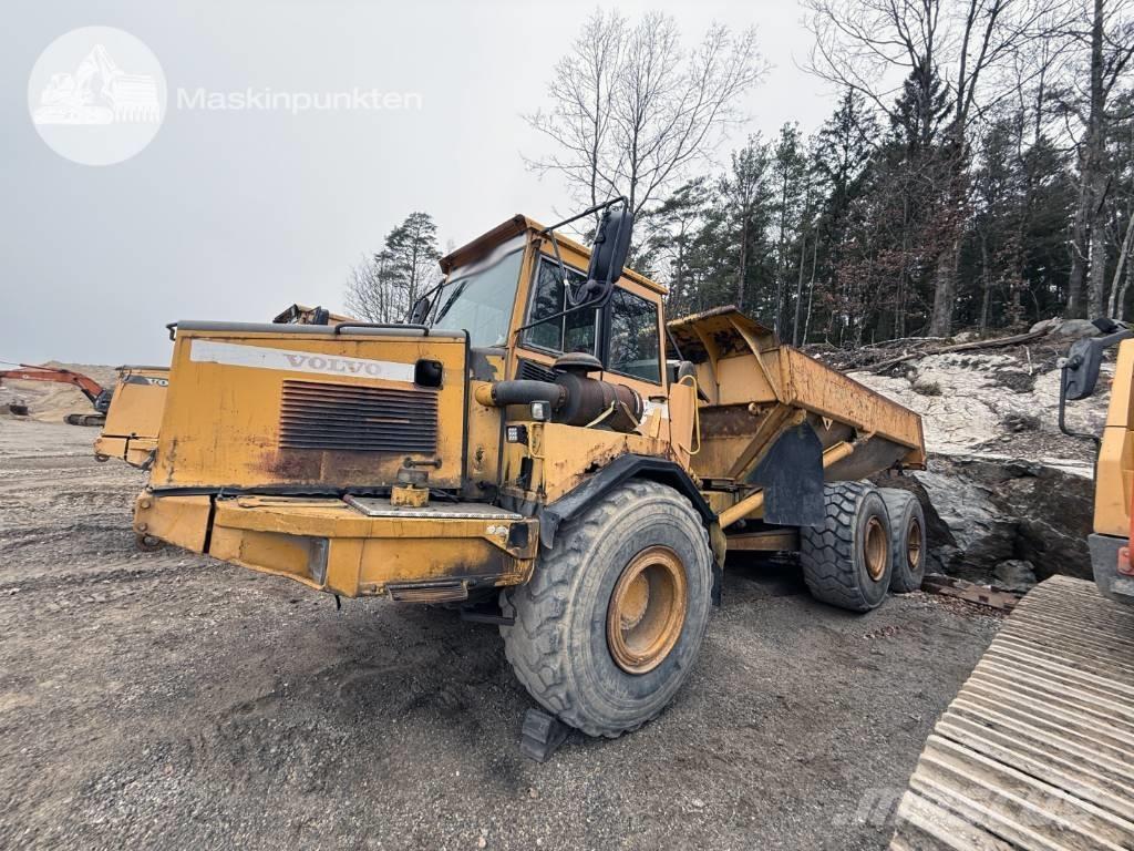 Volvo A 25 C Шарнирно-сочленённые самосвалы