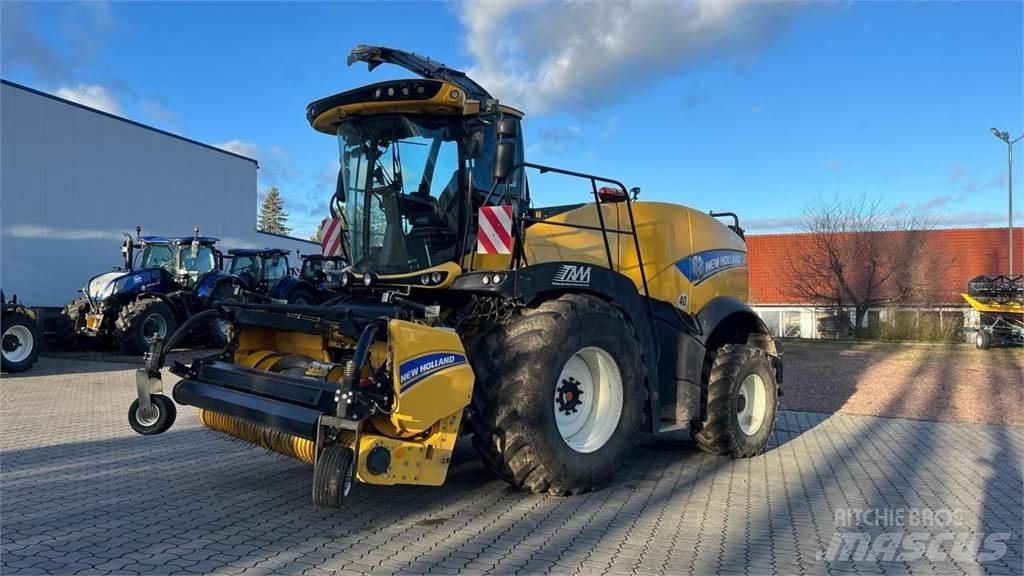New Holland FR 550 Самоходные кормоуборочные комбайны