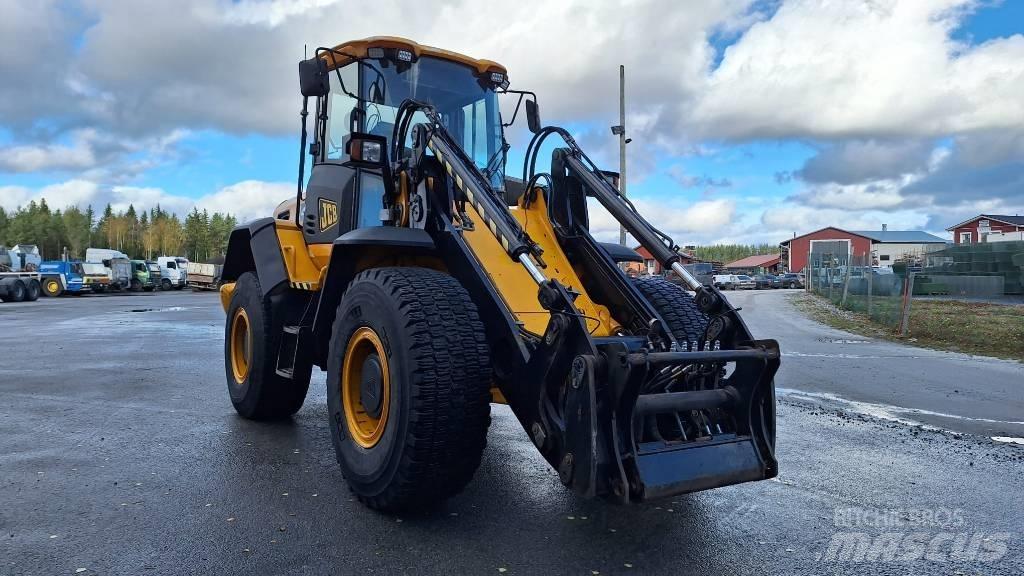 JCB 426 HT Фронтальные погрузчики