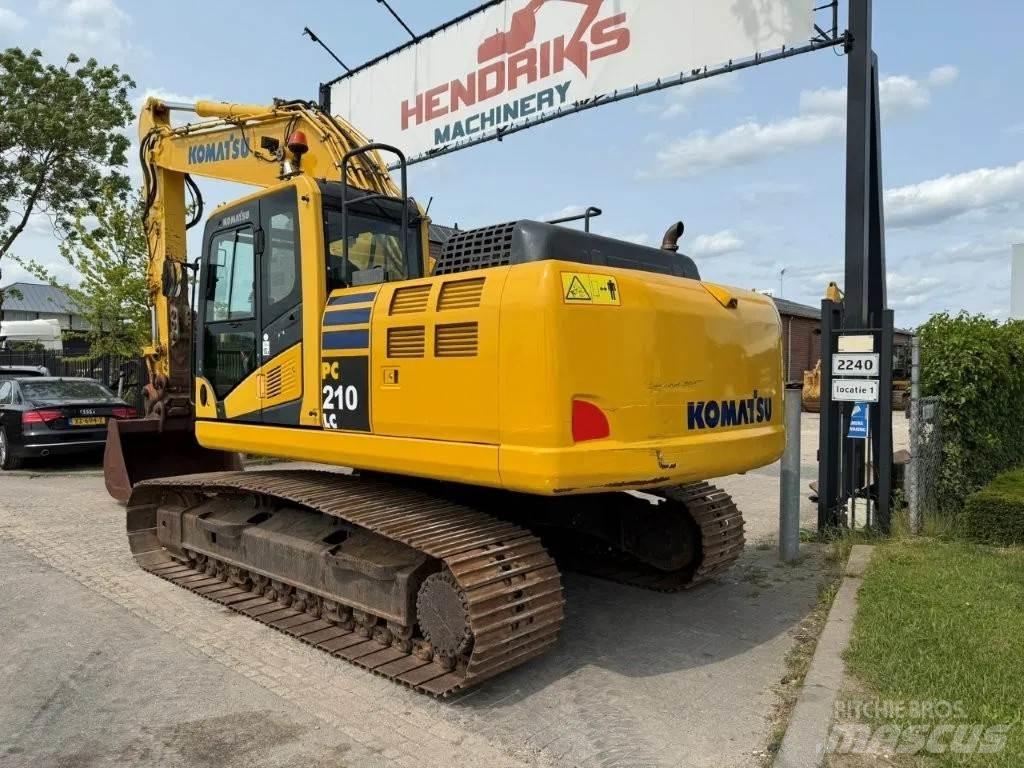 Komatsu PC210LC-10 Гусеничные экскаваторы