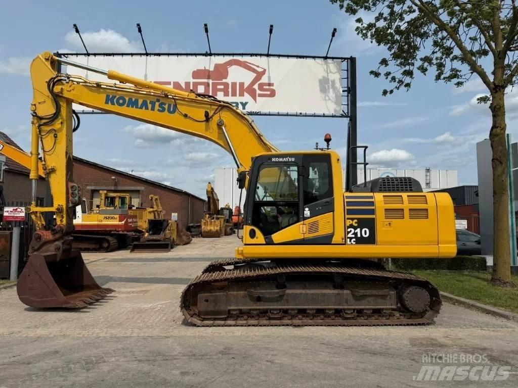 Komatsu PC210LC-10 Гусеничные экскаваторы