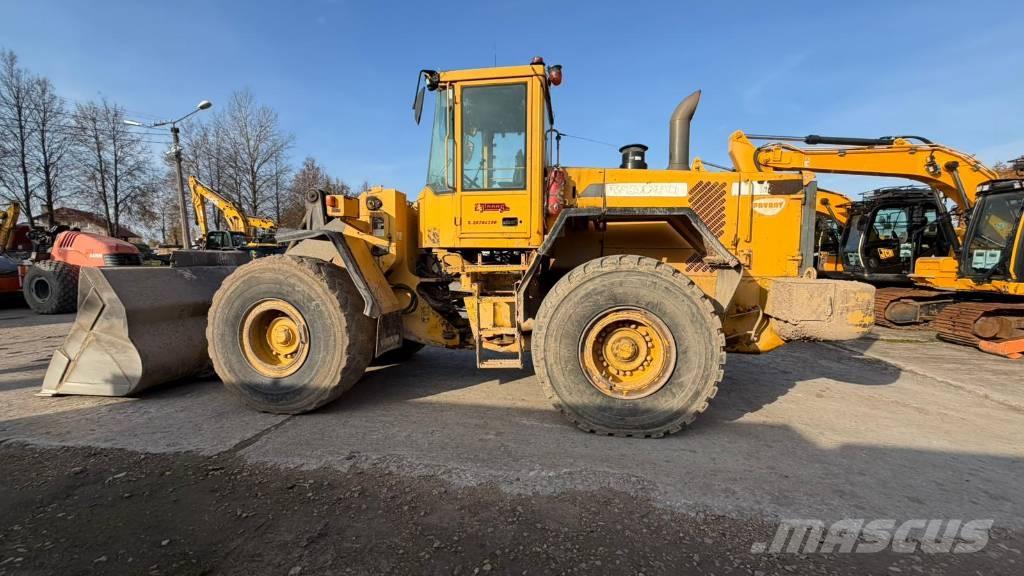Volvo L 120 D Фронтальные погрузчики