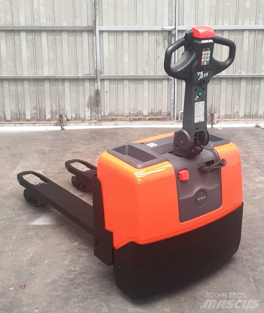 BT LWE 130 Minimover Ручные электрические тележки