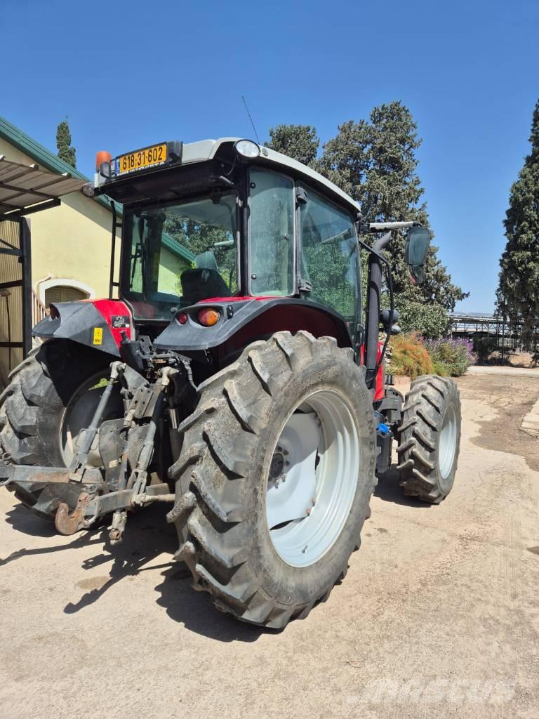 Massey Ferguson 5713 Трактора