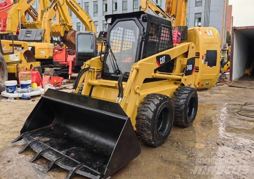 CAT 246D Мини-погрузчики