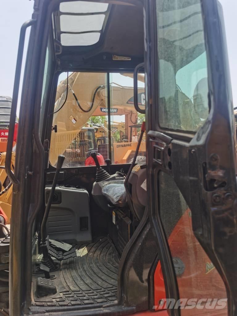 Kubota KX 155 Гусеничные экскаваторы