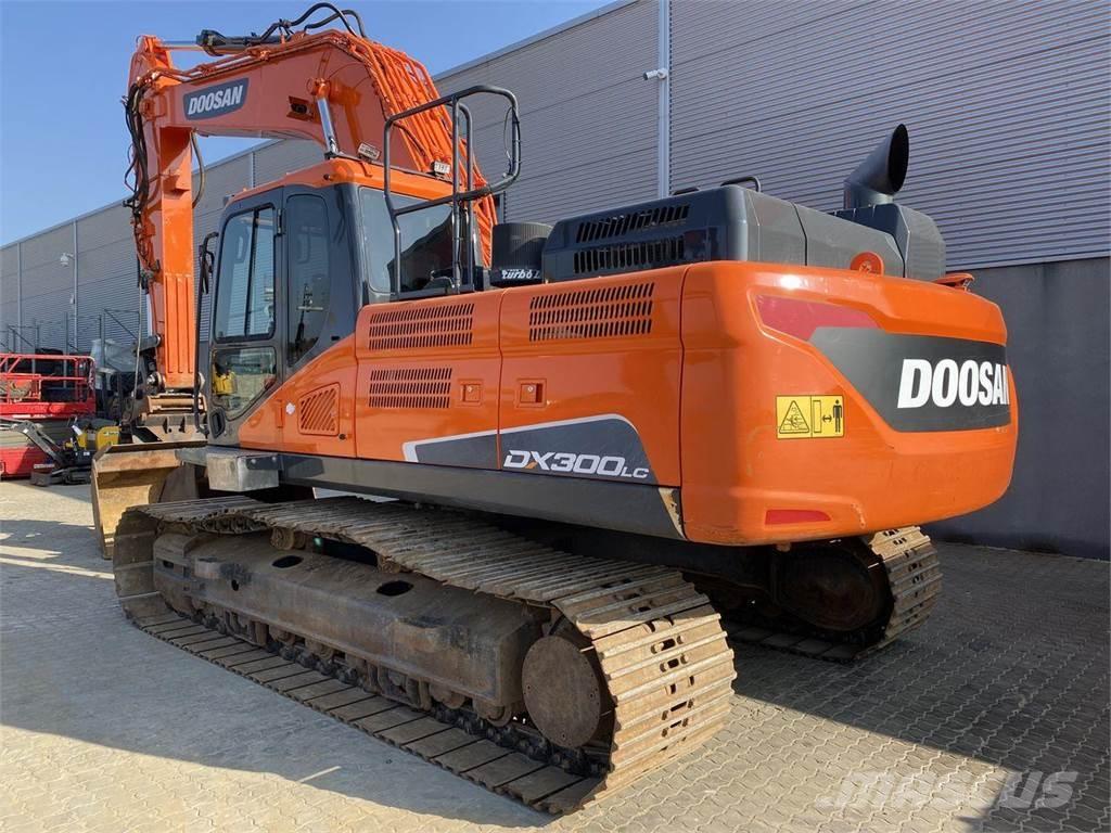 Doosan DX300LC-5 Гусеничные экскаваторы