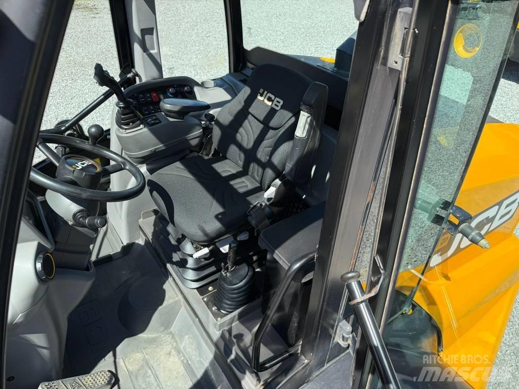 JCB TM 320 Сельскохозяйственные телескопические погрузчики