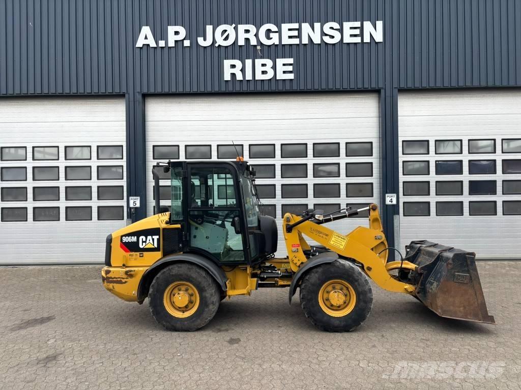 CAT 906 M Фронтальные погрузчики