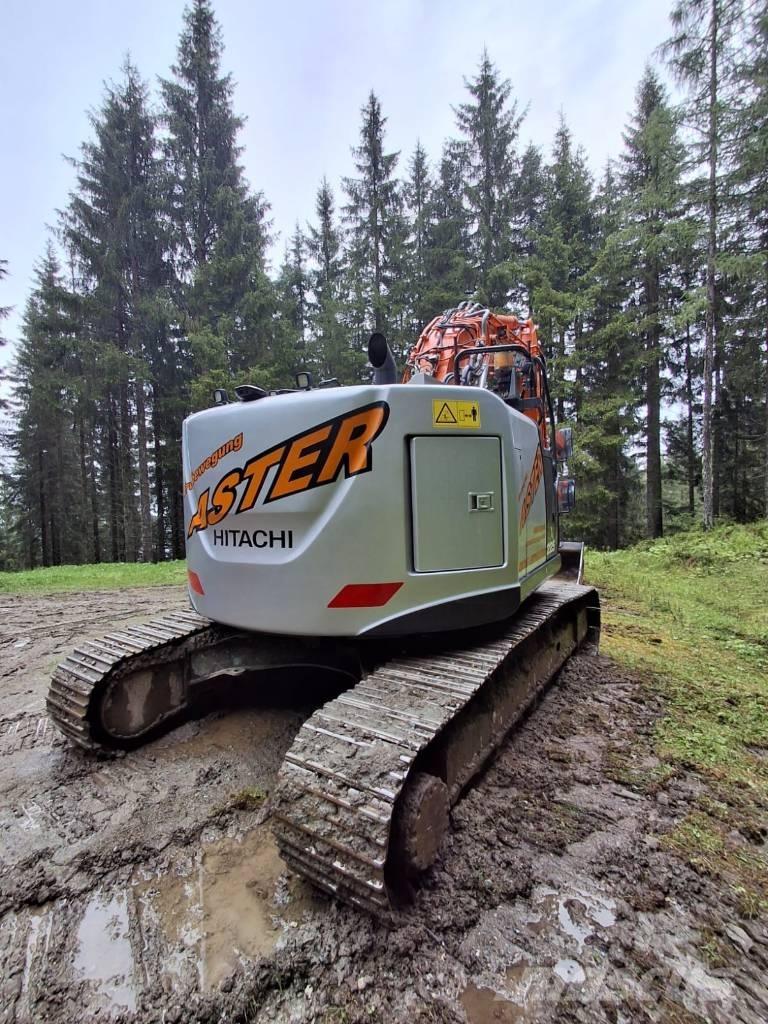 Hitachi ZX 225 US LC Гусеничные экскаваторы