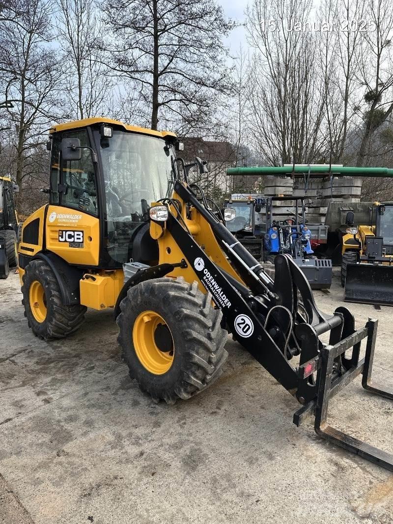 JCB 407 Фронтальные погрузчики