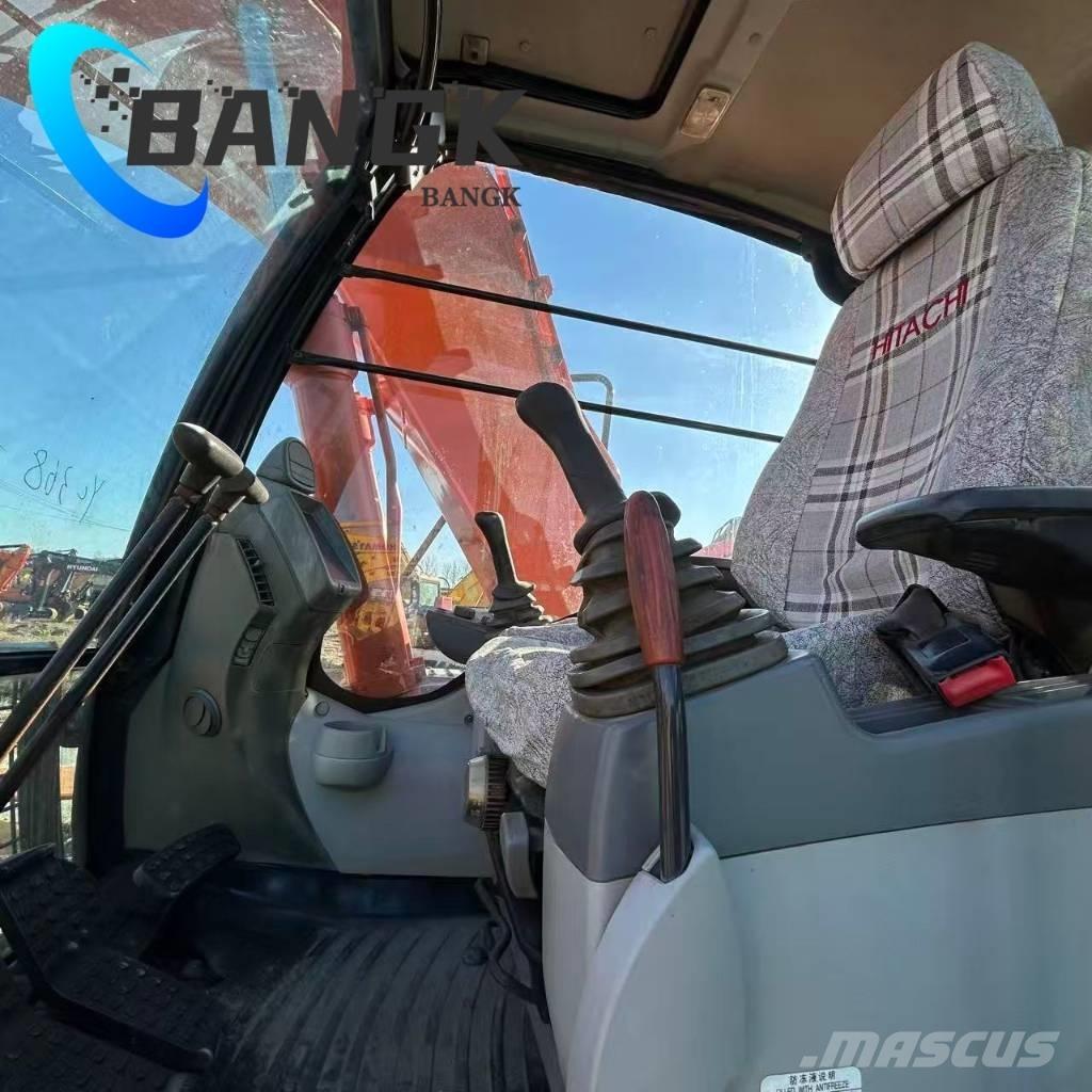 Hitachi Zaxis 130 Гусеничные экскаваторы