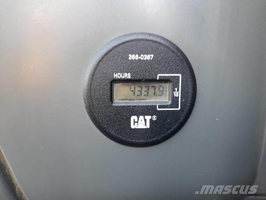 CAT 311 F BLADE Гусеничные экскаваторы