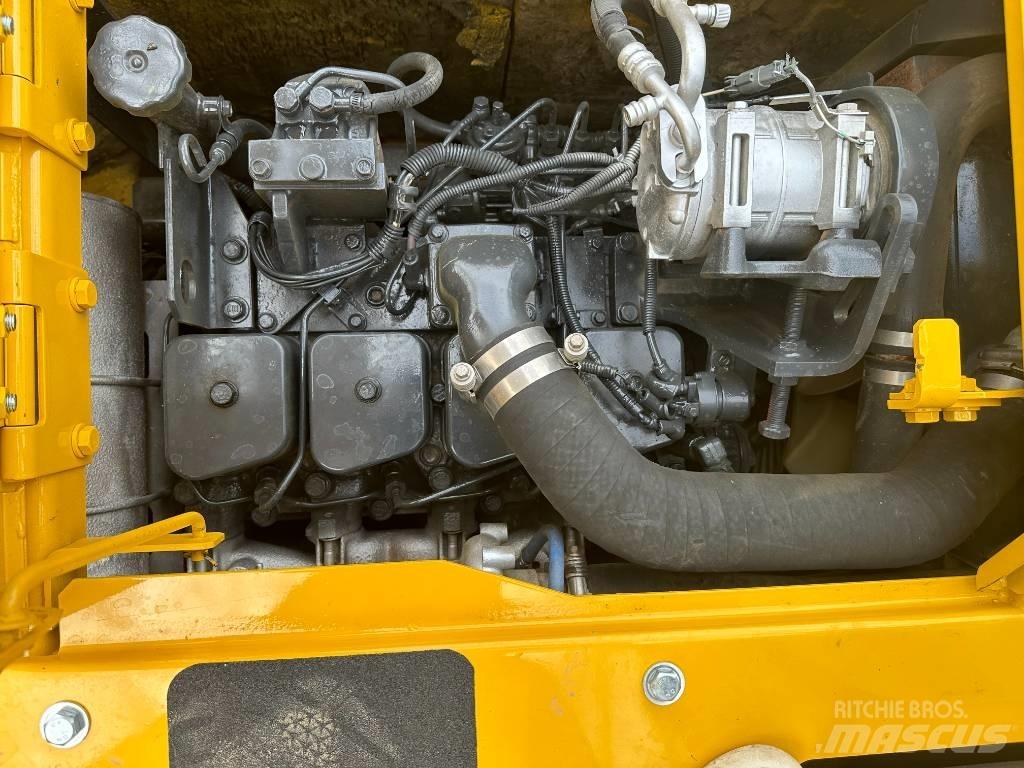 Komatsu PC 128 Гусеничные экскаваторы