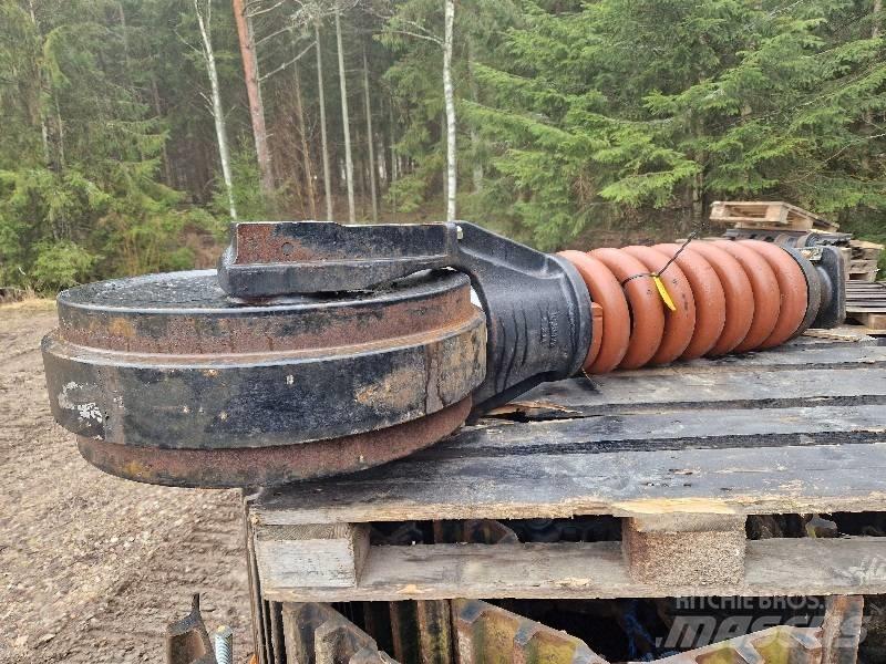 Hitachi ZX 300 Гусеницы и цепи