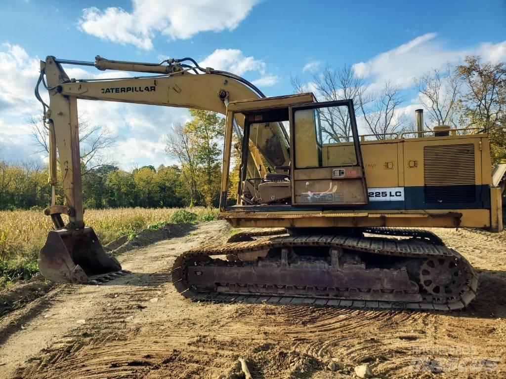 CAT 225 LC Гусеничные экскаваторы