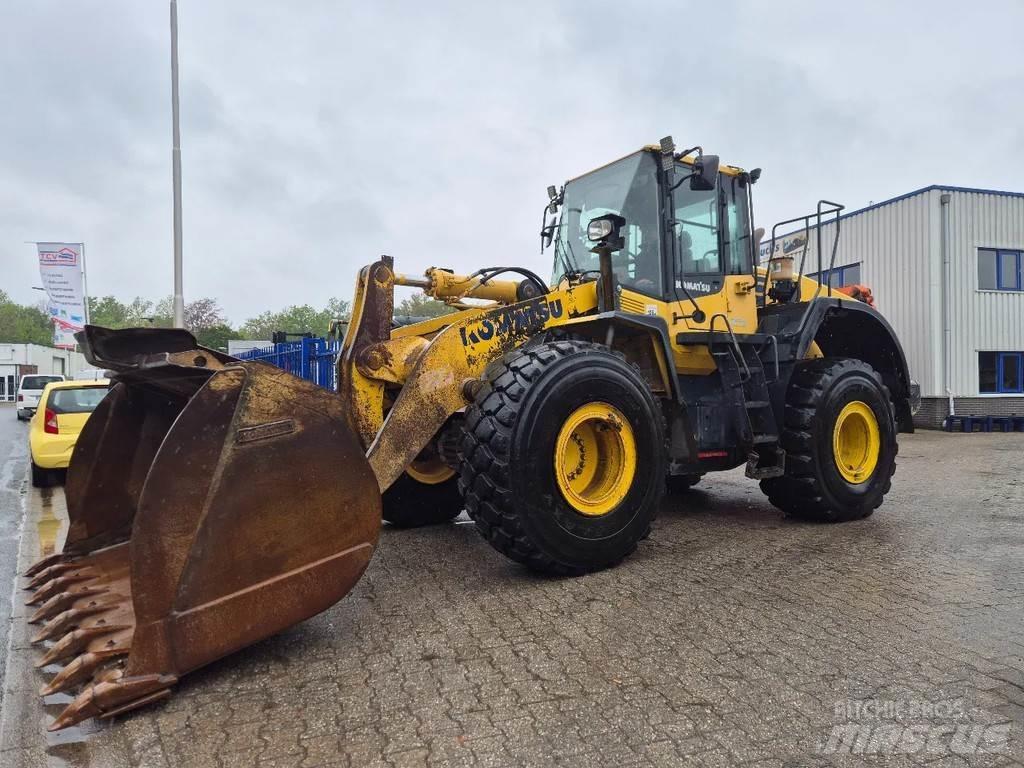 Komatsu WA 380 - 7 Фронтальные погрузчики