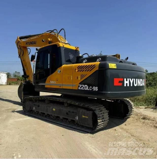 Hyundai R220-9S Гусеничные экскаваторы
