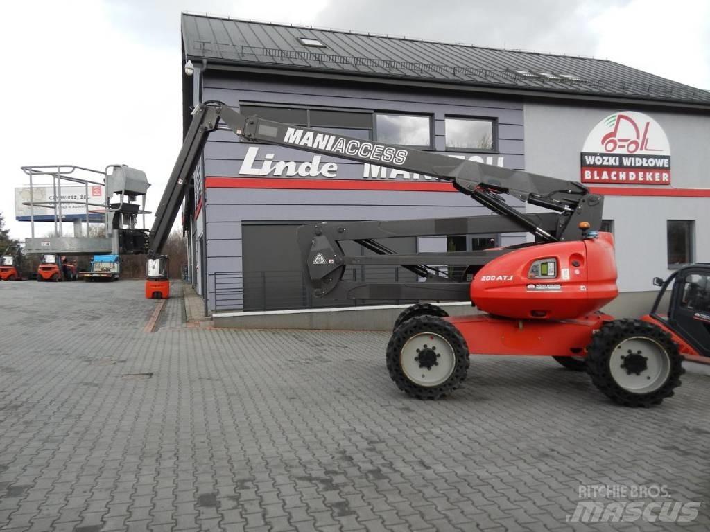 Manitou 200 ATJ Компактные самоходные стреловые подъемники