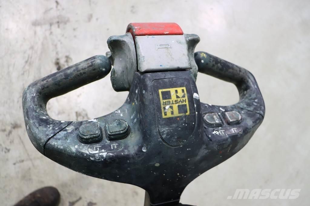 Hyster S1.6 Ручные штабелёры с электроподъёмом