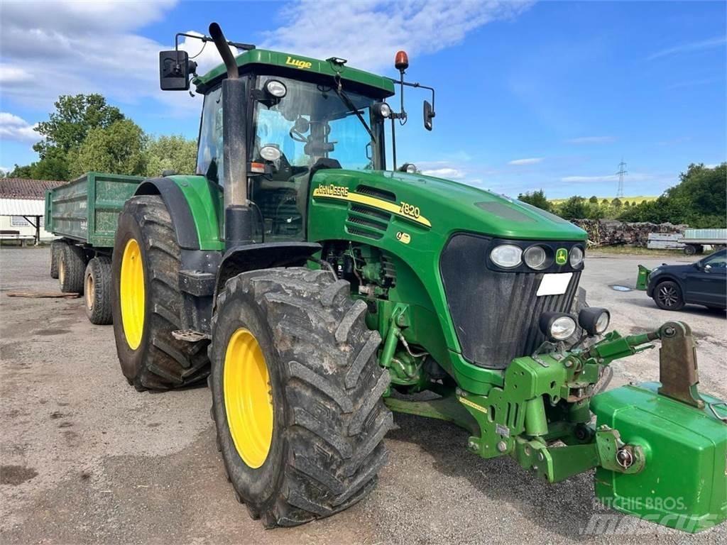 John Deere 7820 Трактора