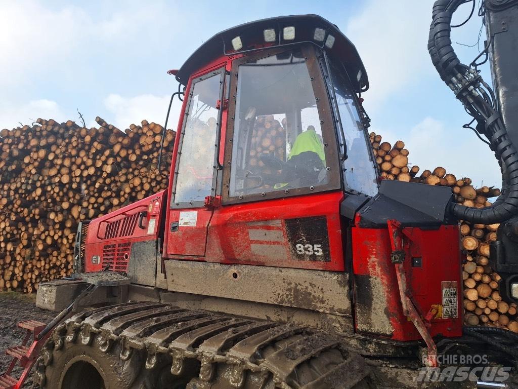 Komatsu 835 Форвардеры