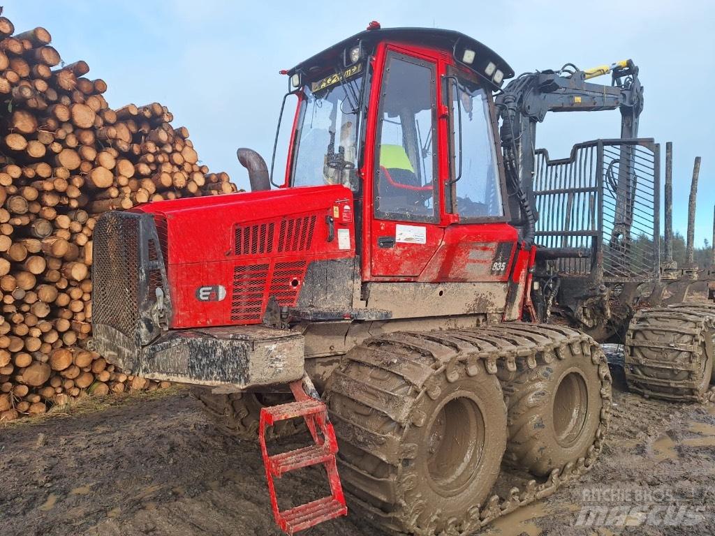 Komatsu 835 Форвардеры