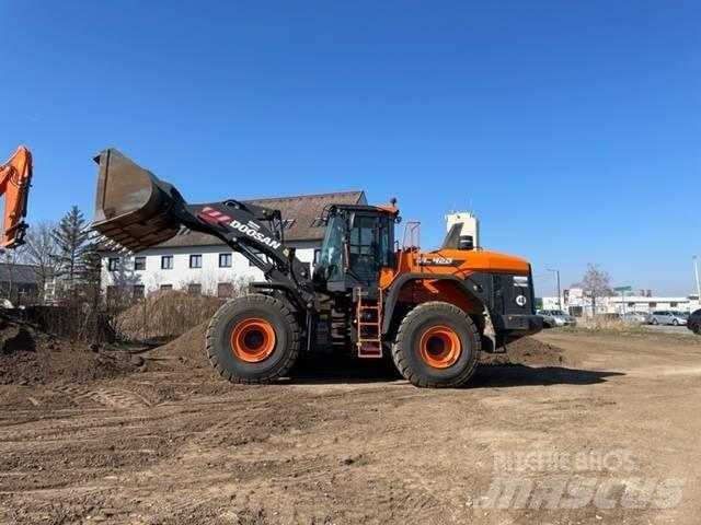 Doosan DL420 Фронтальные погрузчики