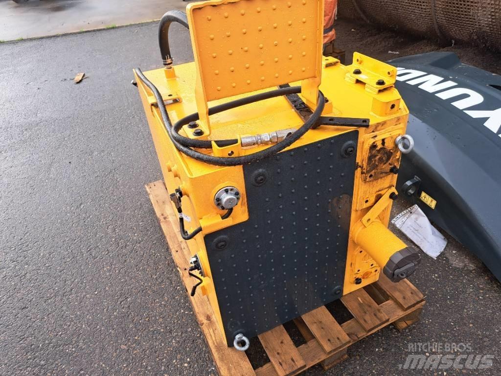 Hyundai fuel tank Компоненты строительной техники