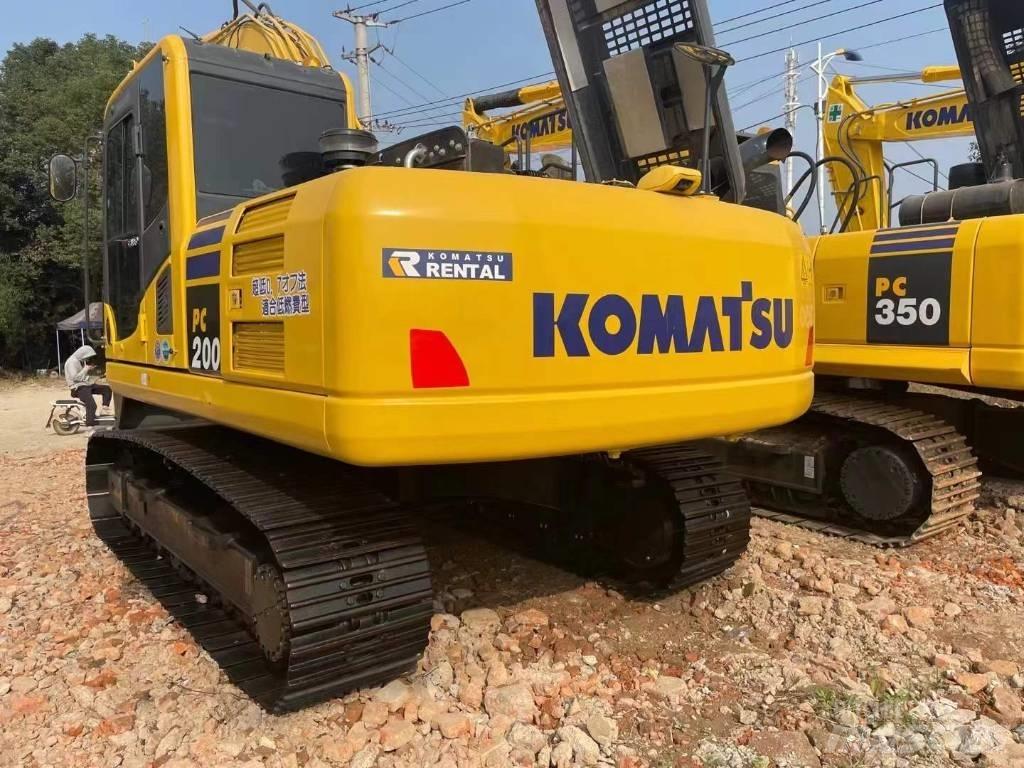 Komatsu PC 200 Гусеничные экскаваторы