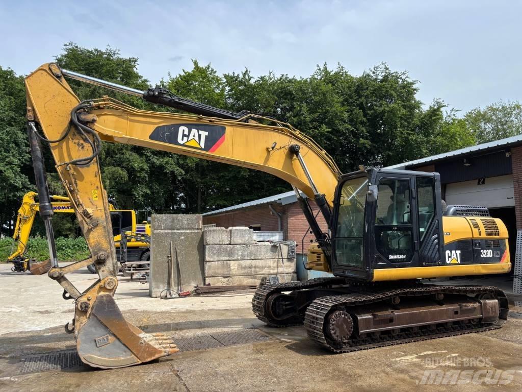 CAT 323 D LN Гусеничные экскаваторы