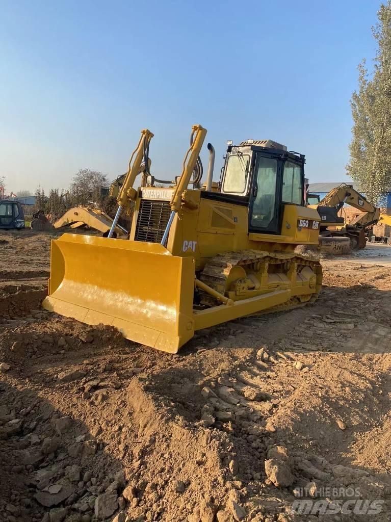 CAT D 6 G Гусеничные бульдозеры