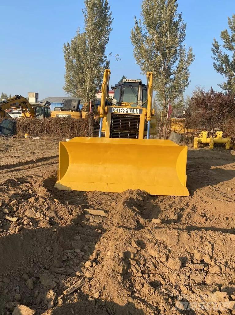 CAT D 6 G Гусеничные бульдозеры