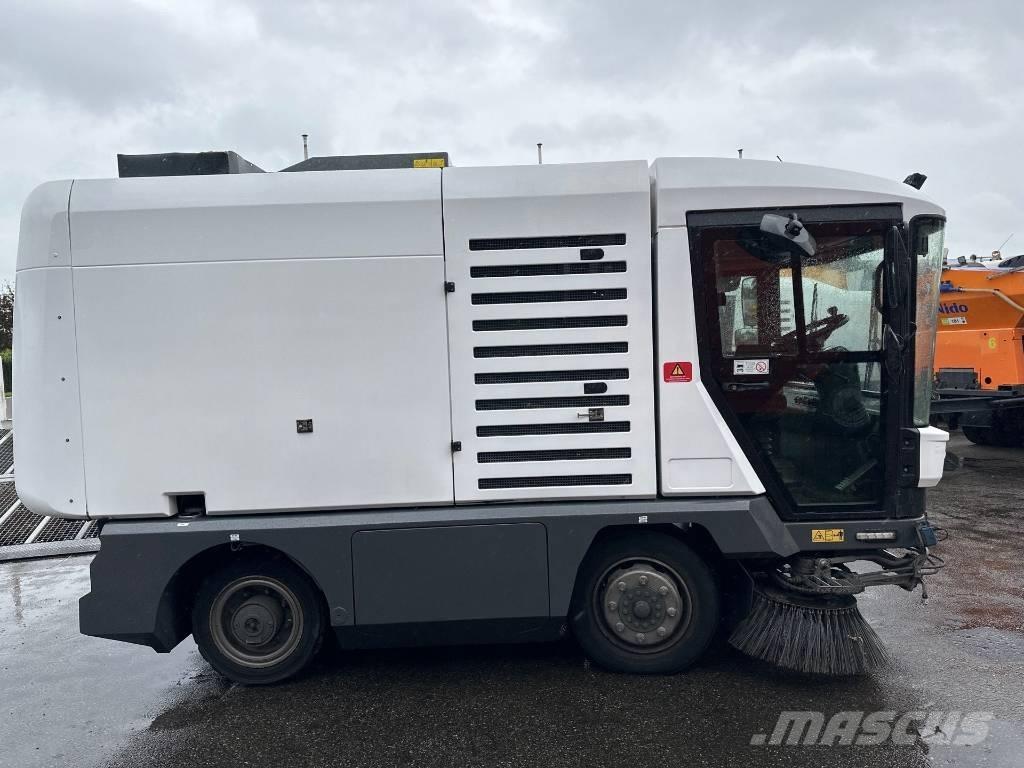Ravo 540 STH Вакуумные уборочные машины