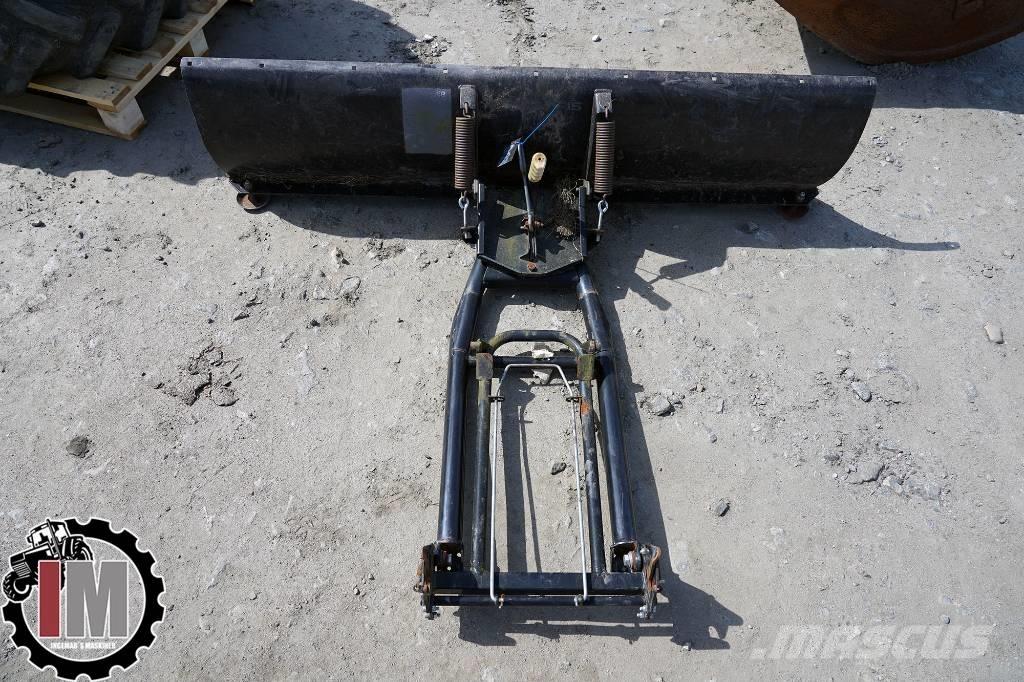 Polaris Snöblad / Plog Бульдозерные отвалы