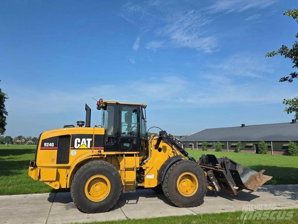 CAT 924G Фронтальные погрузчики