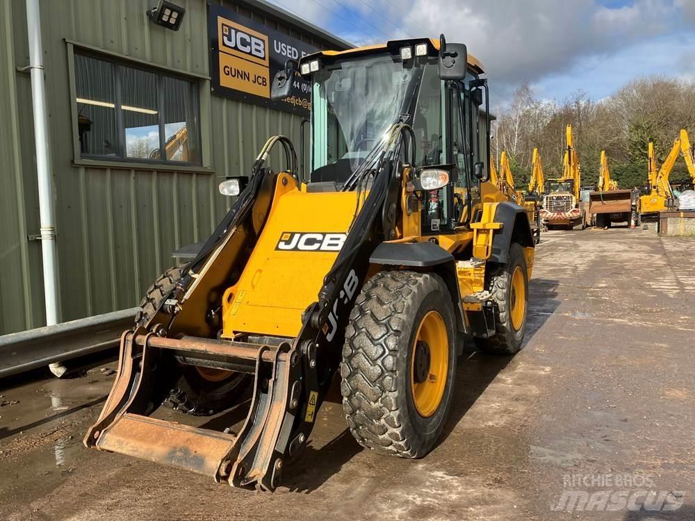 JCB 411 Фронтальные погрузчики