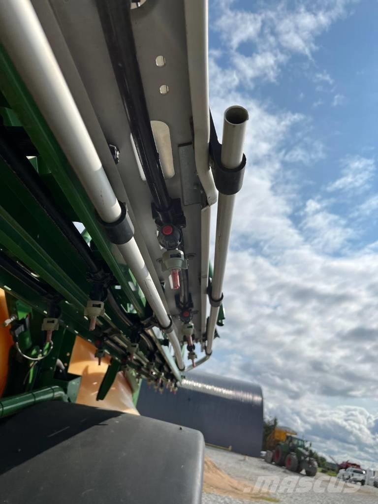 Amazone UX 4200 Прицепные опрыскиватели