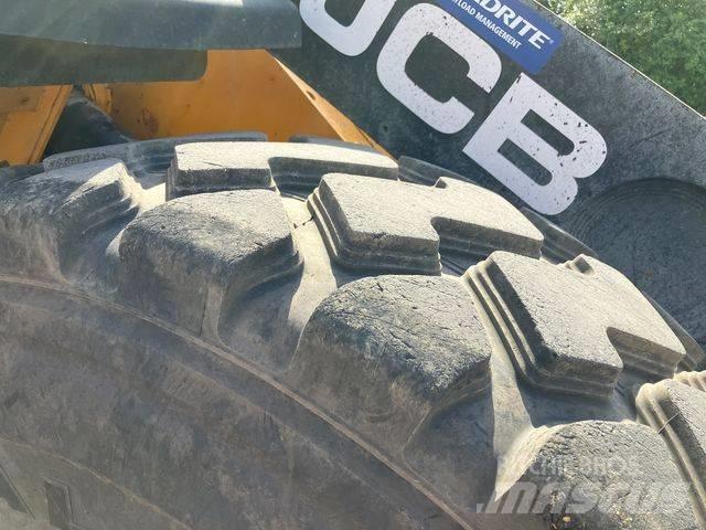JCB 427 ZX Фронтальные погрузчики