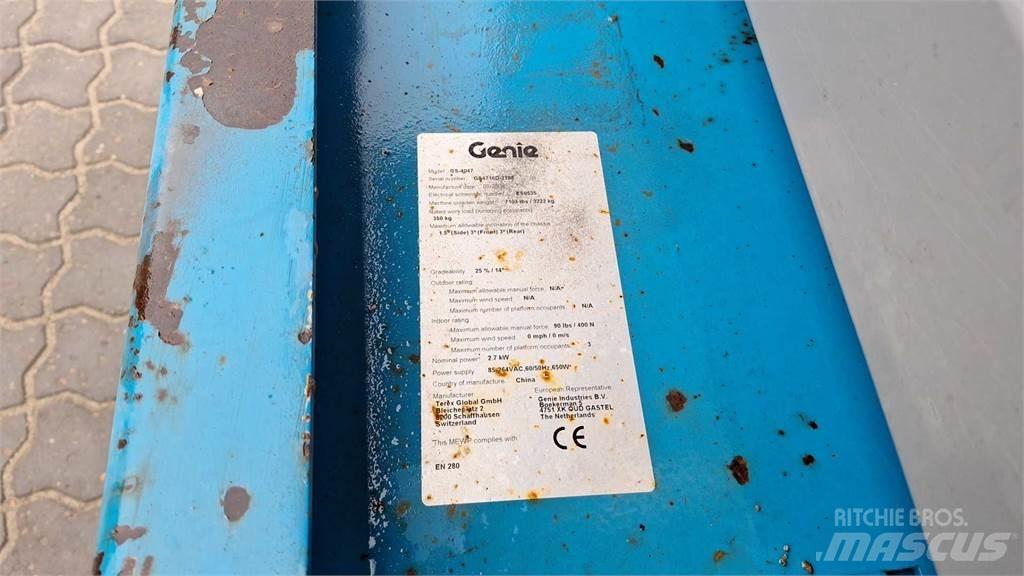 Genie GS4047 Ножничные подъемники