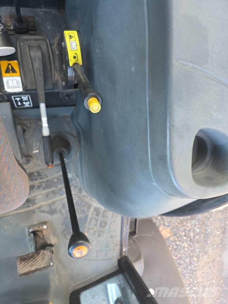 New Holland TD 90 D Трактора