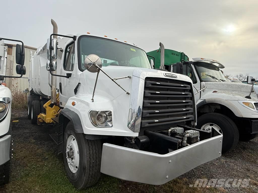 Freightliner 108SD Мусоровозы