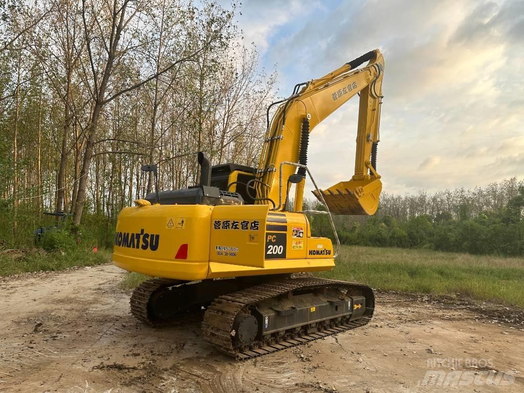Komatsu pc200-8 Гусеничные экскаваторы