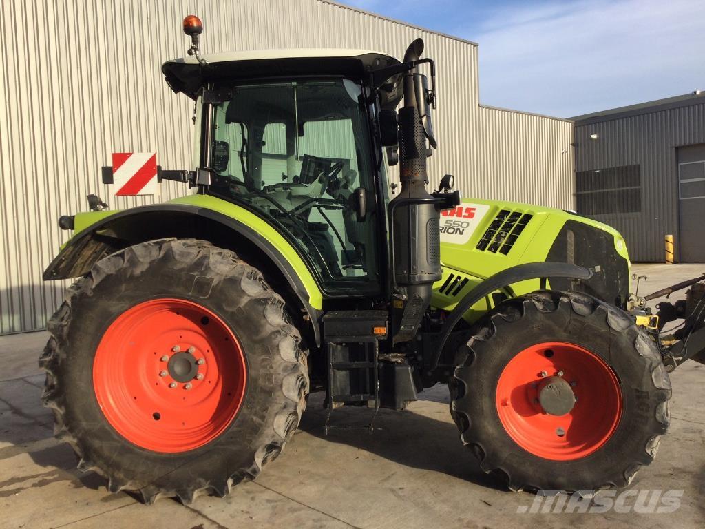 CLAAS ARION 550 Трактора